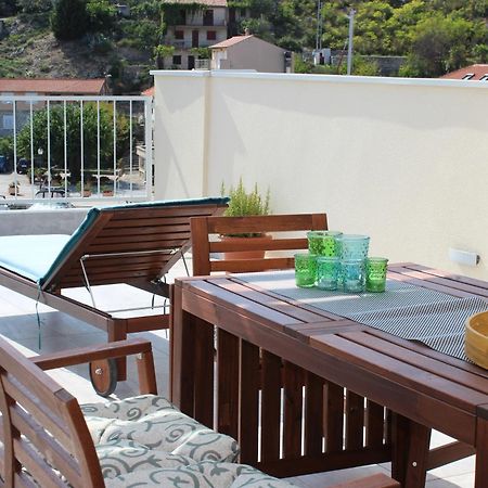 Apartments Ivan Zaton Zaton  Екстериор снимка