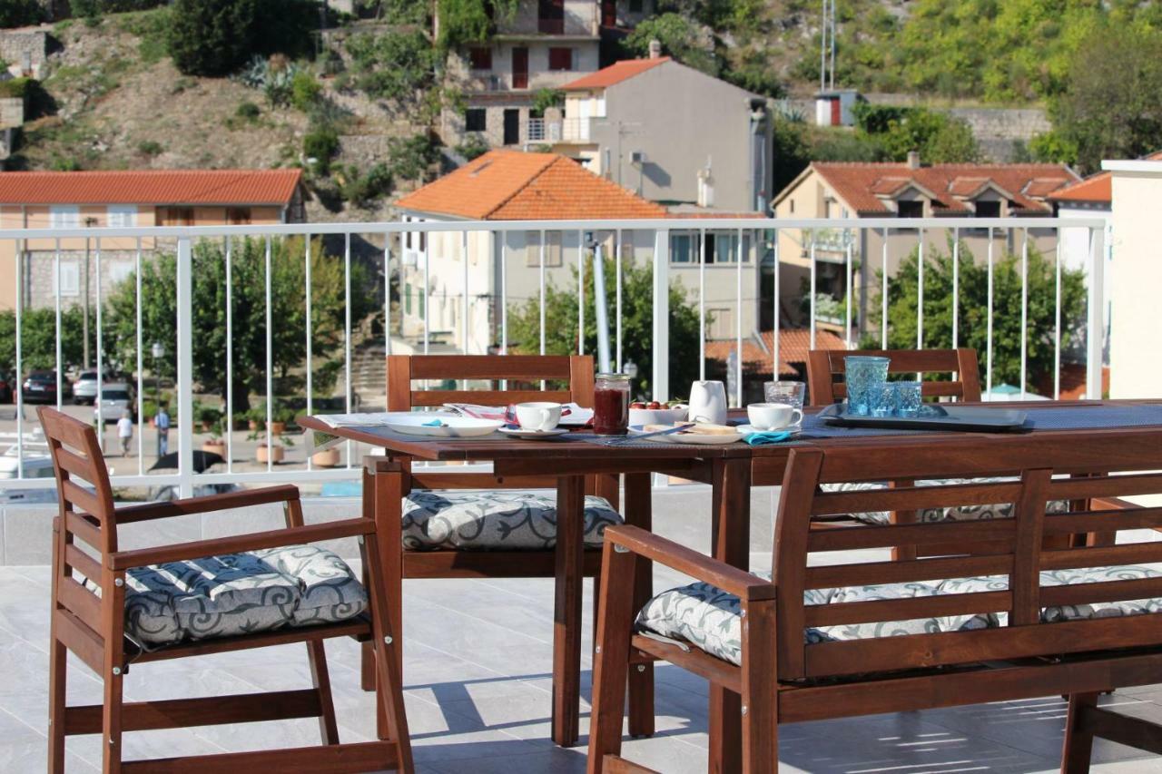Apartments Ivan Zaton Zaton  Екстериор снимка