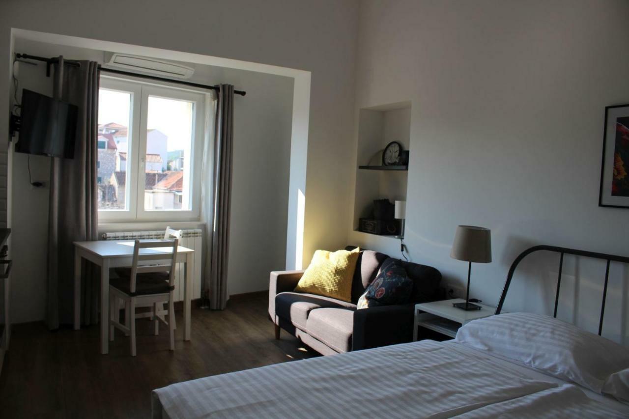 Apartments Ivan Zaton Zaton  Екстериор снимка
