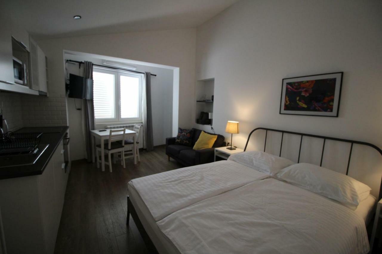 Apartments Ivan Zaton Zaton  Екстериор снимка