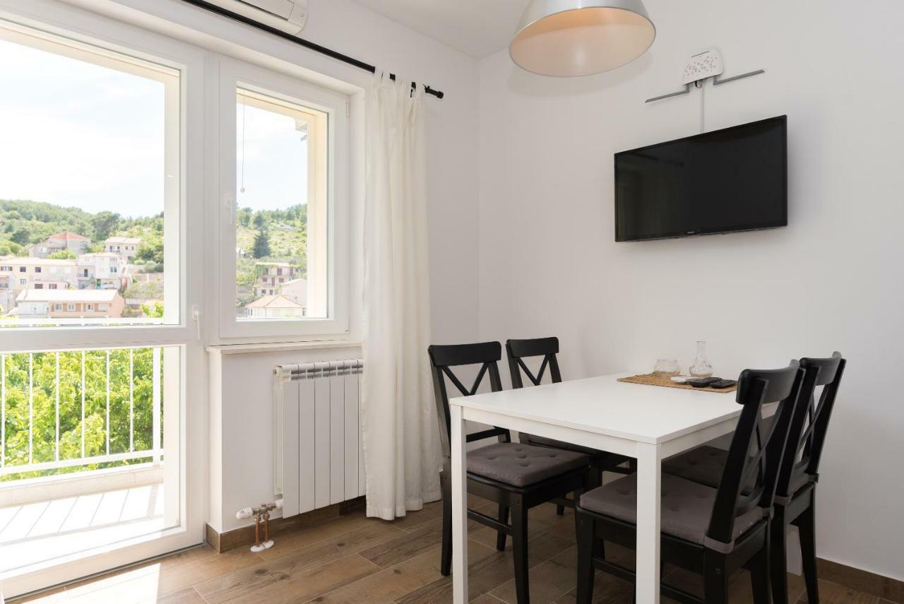 Apartments Ivan Zaton Zaton  Екстериор снимка