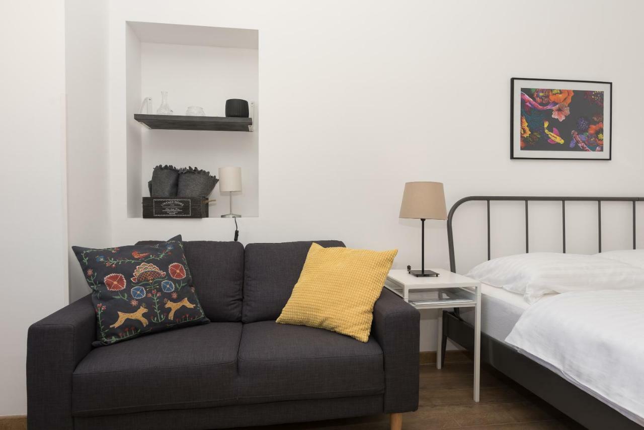 Apartments Ivan Zaton Zaton  Екстериор снимка