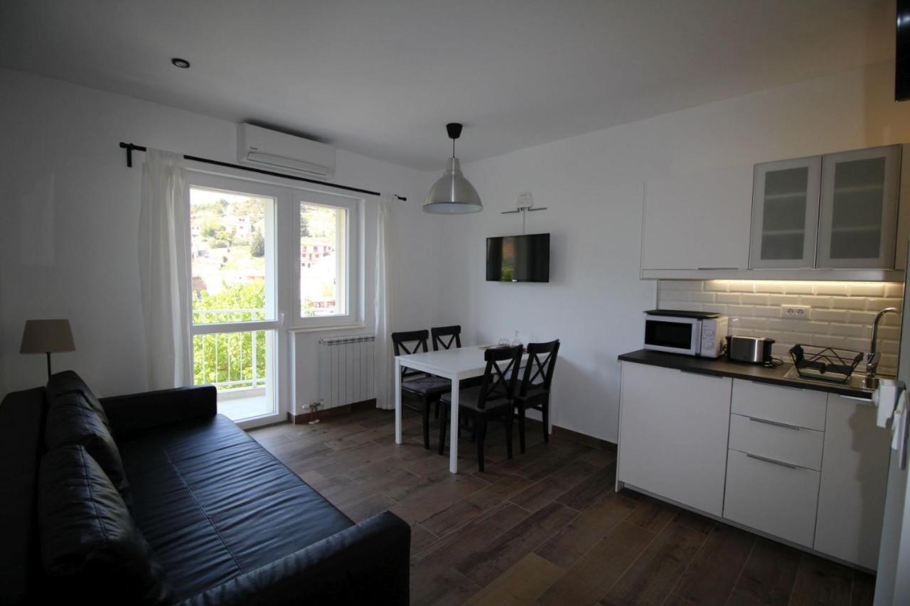 Apartments Ivan Zaton Zaton  Екстериор снимка